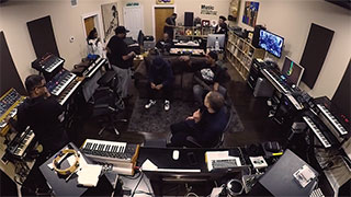 Der Roland VR-4HD AV-Mixer im einsatz beim „Chasing Goosebumps“-Projekt von DJ Jazzy Jeff