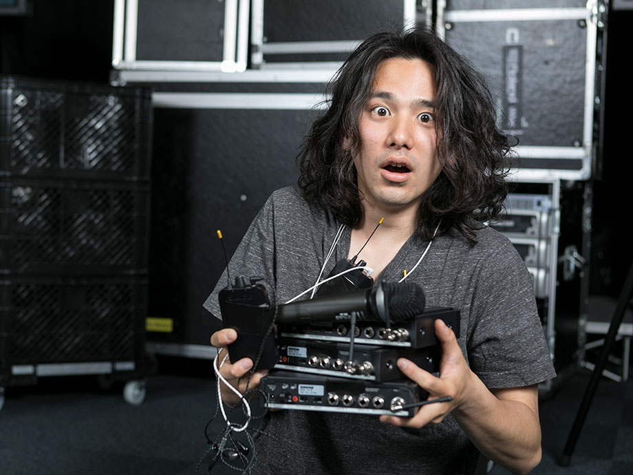 CASE 1 アカペラグループ4人がイヤモニ持ち込みでゲストに登場。ステレオ・インプットとモニター送りが追加になった。